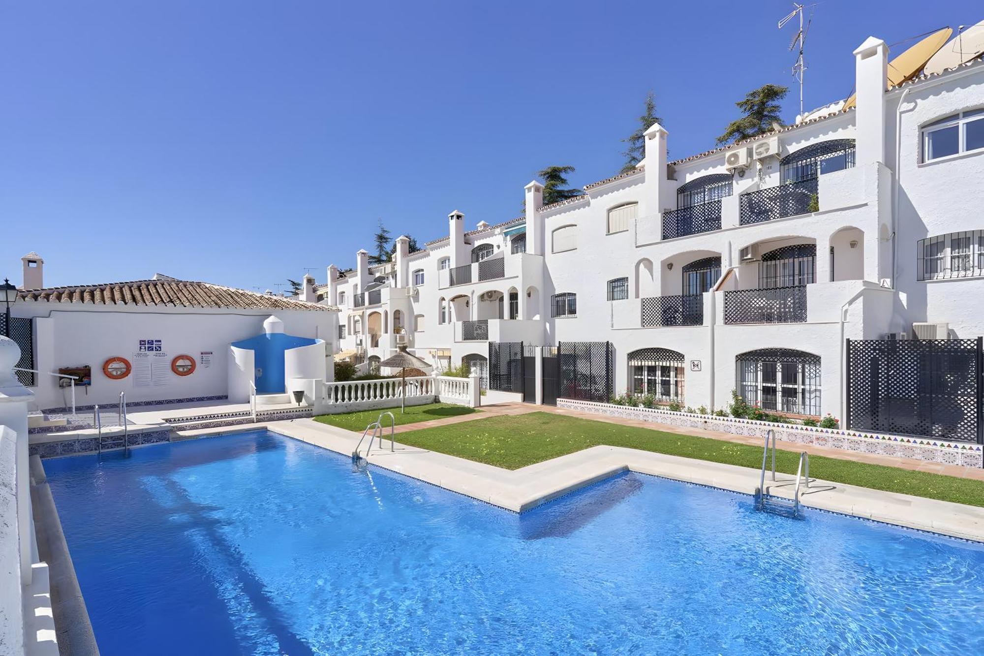 Casa Lena Town House With Pool Vakantiehuis